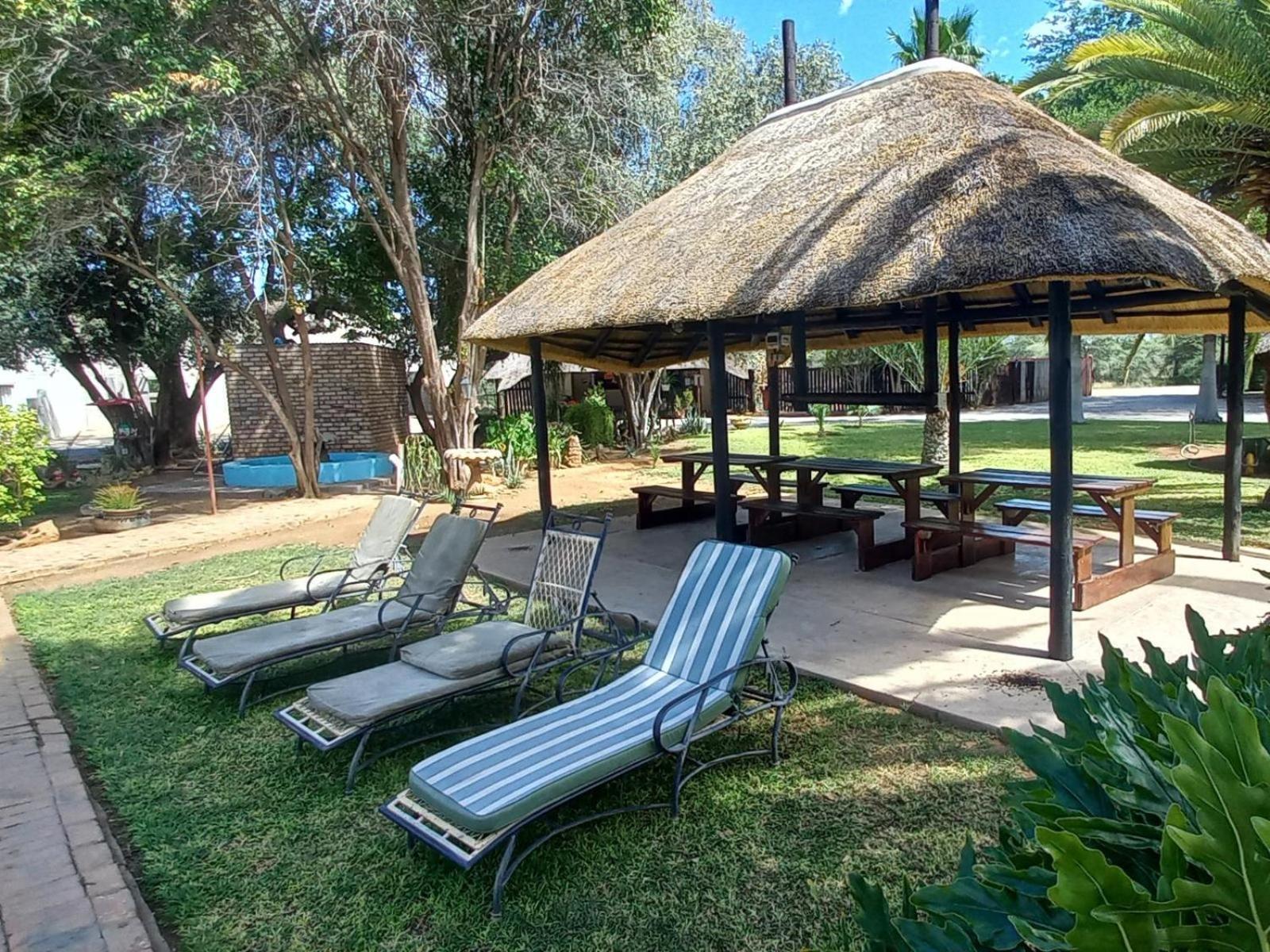 Ombinda Country Lodge Outjo Buitenkant foto