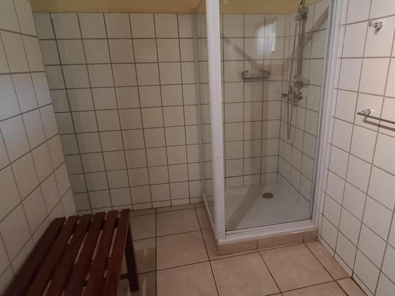 Ombinda Country Lodge Outjo Kamer foto