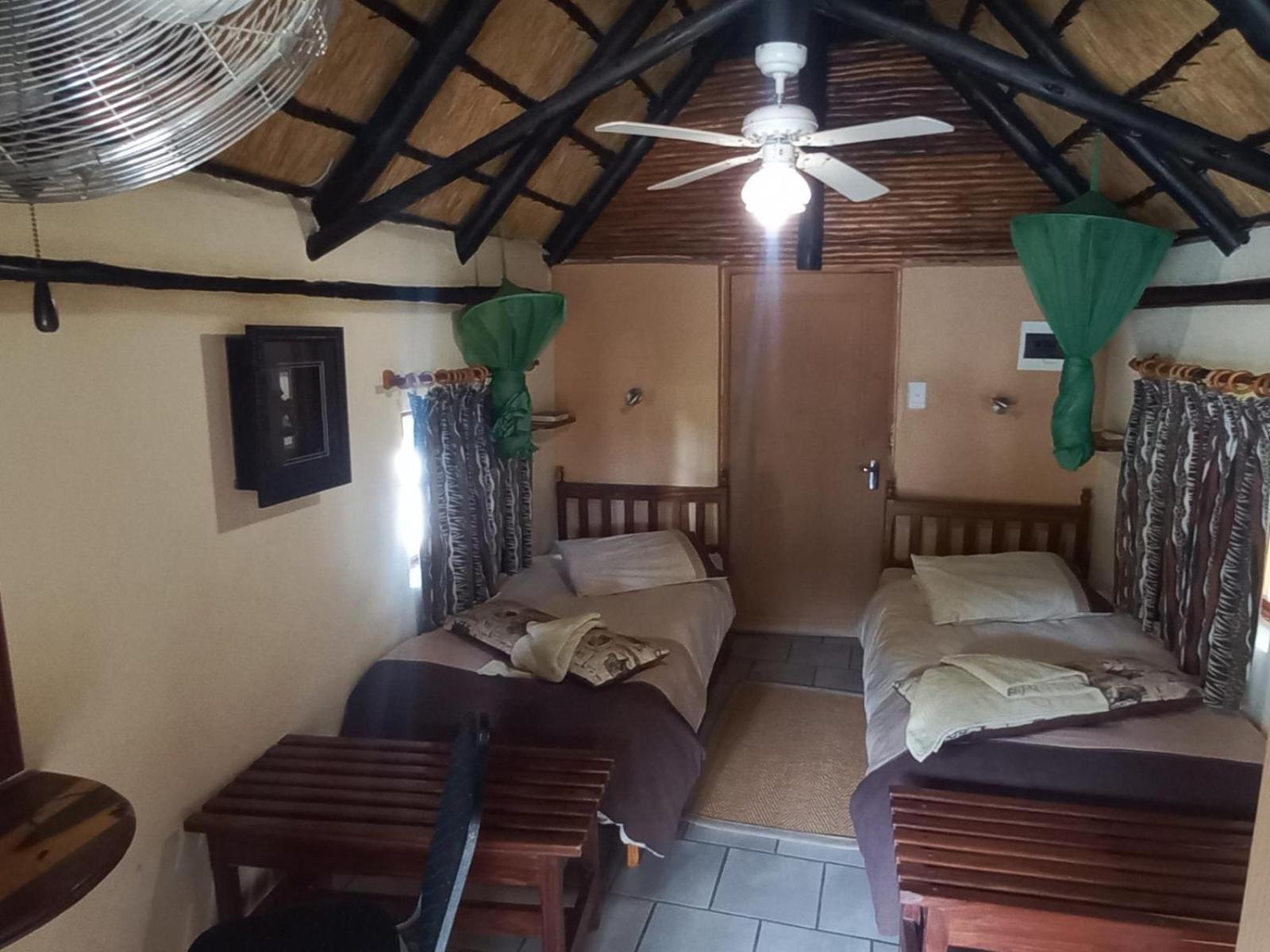 Ombinda Country Lodge Outjo Kamer foto